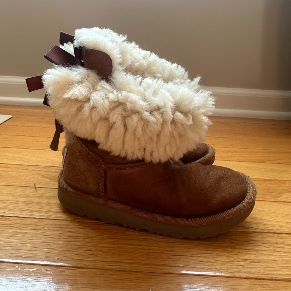 Kids UGG Boots with Bows